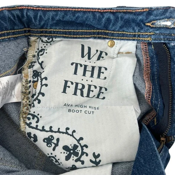 We The Free Ava High Rise Boot Cut Denim Jeans SZ 26 Western Casual Chic - Picture 9 of 14